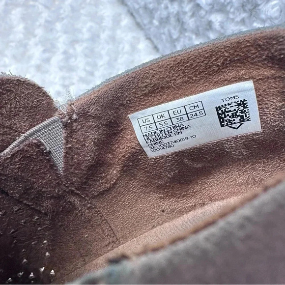 TOMS Tan Suede Perforated Deia Booties Size 7.5 - Picture 6 of 10